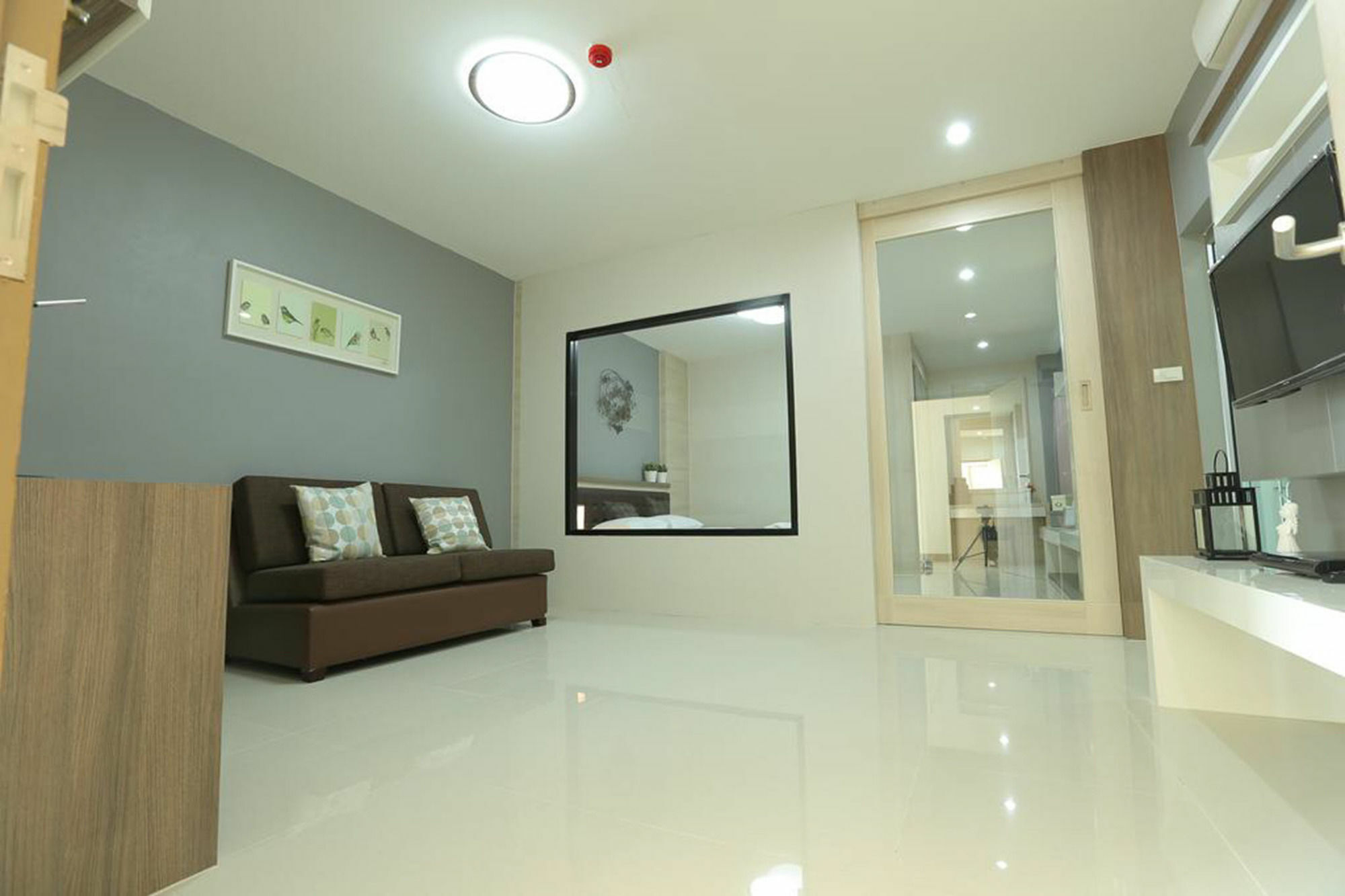 Central Place Serviced Apartment Angsila Chonburi Exterior photo